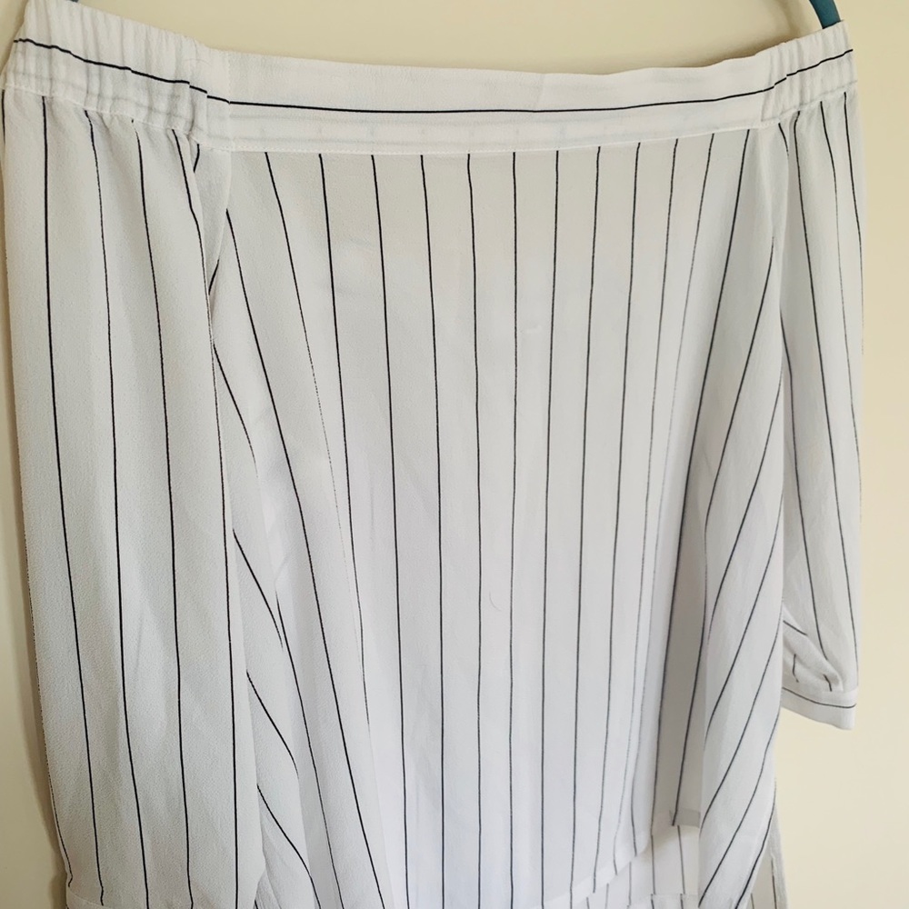Across the Shoulders Top